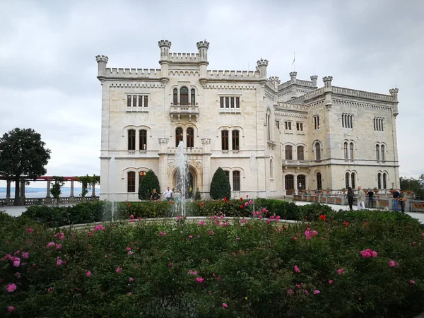 Widok Zamek Miramare Trieście Październik 2022 Triest Friuli Wenecja Julijska — Zdjęcie stockowe