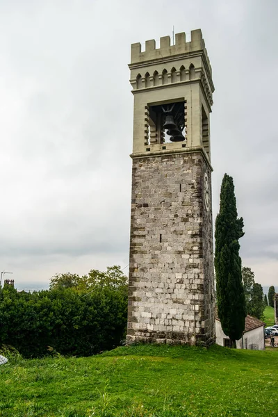 Άποψη Του Πύργου Της Εκκλησίας Του San Michele Στο Castello — Φωτογραφία Αρχείου