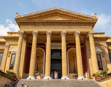Palermo 'daki Teatro Massimo manzarası. 30 Mayıs 2023 Palermo, Sicilya, İtalya