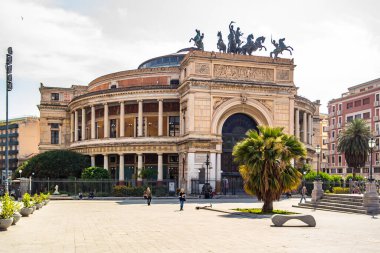 Palermo 'daki Garibaldi Tiyatrosu manzarası. 1 Haziran 2023 Palermo, Sicilya, İtalya