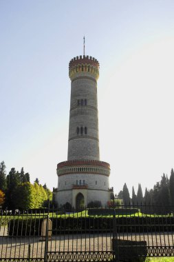 San Martino della Battaglia, Brescia, İtalya 'nın tarihi kulesinin manzarası