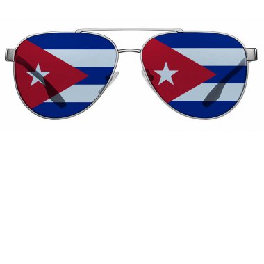 Küba bayrağı taşıyan güneş gözlüklü beyaz arkaplan