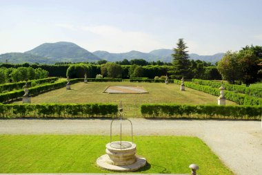 Monselice, Veneto, İtalya 'daki Villa Emo Capodilista bahçe manzarası