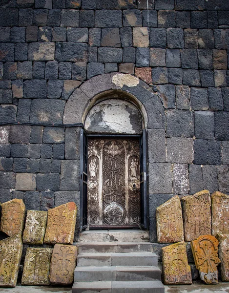 Gotické Klenuté Dveře Antický Kámen Kříž Koncept Fotografie Vstup Kláštera — Stock fotografie