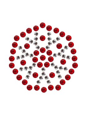 Kırmızı ve gümüş elmaslı çıkartmalardan izole edilmiş soyut desen. Dekoratif tırnak elmasları.