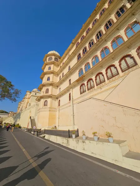 stock image A picture of a building in Udaipur palace which shows the beautiful architecture high is unique to Rajasthan