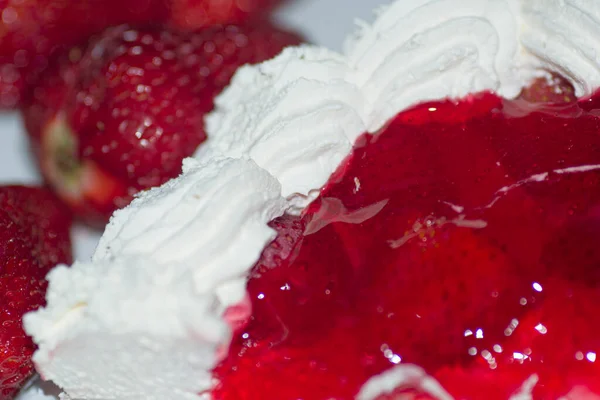 Φράουλα Τούρτα Κρέμα Και Ζελέ — Φωτογραφία Αρχείου