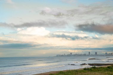 Mar del Plata şehir manzarası Deniz ve gökyüzü