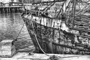 Limanda eski bir balıkçı teknesi, Mar del Plata 'da.