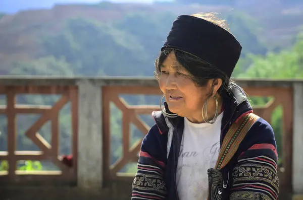 Sapa Vietnã Maio 2023 Mulheres Idosas Flor Hmong Étnica Maio Imagens Royalty-Free