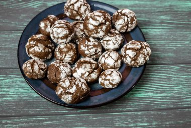 Tabakta kakaolu kurabiye var.