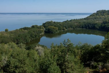 Göl manzarası yukarıdan