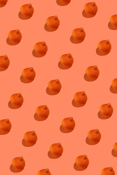 오렌지 솔기없는 배경에 노란색 오렌지색 장식용 호박의 — 스톡 사진