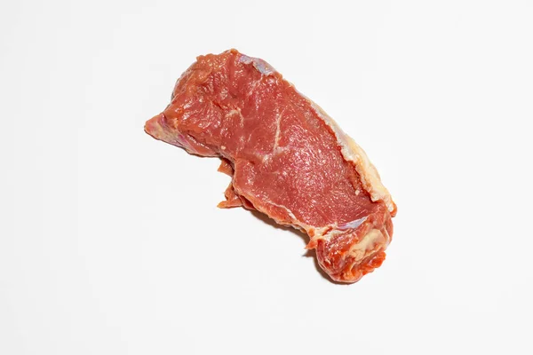 Čerstvé Syrové Hovězí Steak Bílém Pozadí Velký Kus Buvolího Masa — Stock fotografie