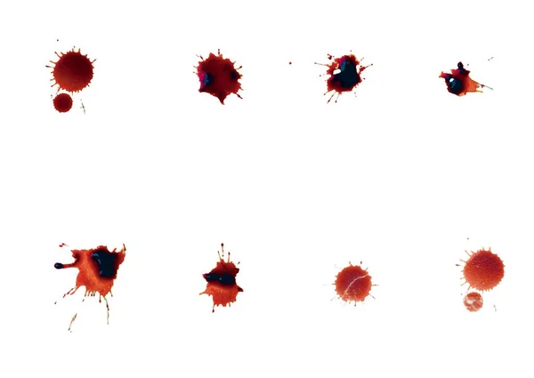 Realistiskt Blod Isolerat Vit Bakgrund Droppar Blod Och Stänk Från — Stockfoto