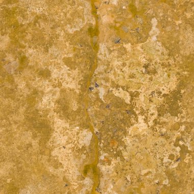 Beton hasar görmüş, betonun dokusu zarar görmüş.