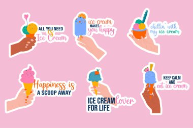 Marul stili el yazması ellerinde dondurma etiketleri.  