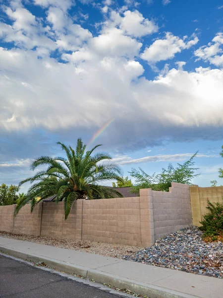 Temporada Monções Arizona Com Nuvens Chuva Inchadas Sotaque Arco Íris — Fotografia de Stock
