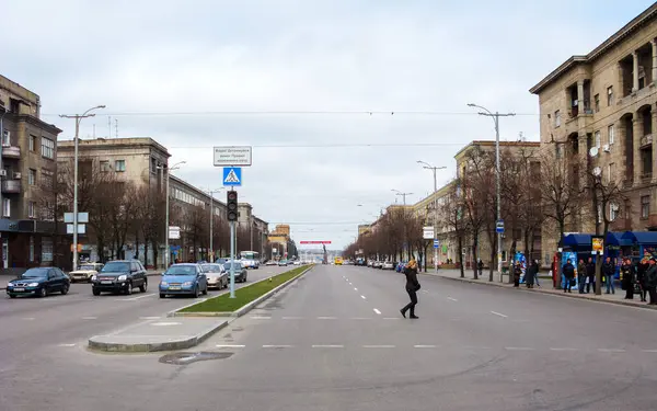 stock image Zaporizhzhya, UA - March 3, 2009: Mid-twentieth century Soviet architecture also known as Stalin buildings along Sobornyi Avenue in historic Sotsmisto district in Ukrainian city of Zaporizhzhia 