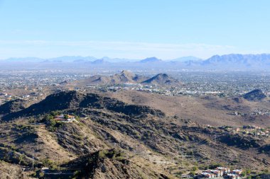 Phoenix ve Scottsdale 'de yaşayan çöl dağı Kuzey Dağ Parkı yürüyüş parkından Arizona' da görülmüş.