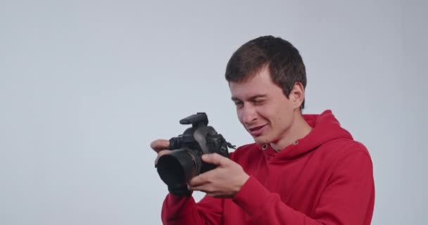 Pria Bahagia Fotografer Model Tunas Profesional Studio Balik Layar — Stok Video