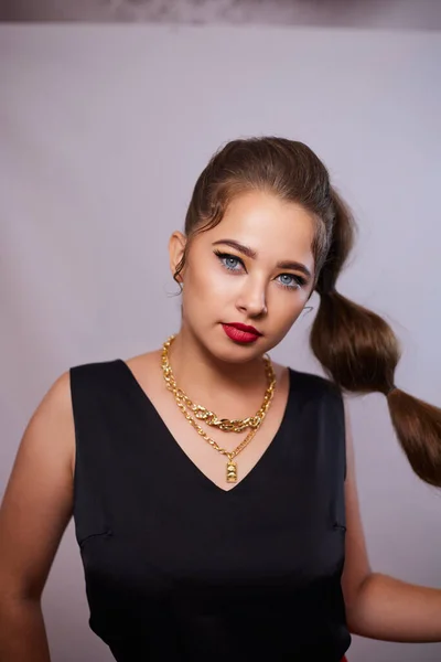 광고를 스타일을 우크라이나 여성의 배경에 — 스톡 사진
