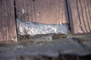 Waterside 'da Düşük Kaliteli Sokak Çalışmaları Suyun Yakınındaki Düşük Kaliteli Çatı Kiremitleri