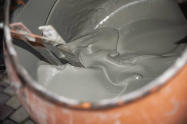 Kuru karışım ve tozla dönen çimento karıştırıcı, inşaat ekipmanları iş başında