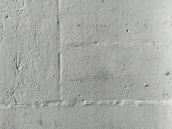 旧的风化表面 灰泥白色墙壁的卷曲纹理 带有损伤和划痕 背景最小 很容易为您的设计添加深度和有机质感 — 图库照片