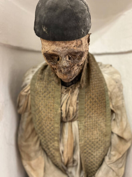 Мумия в склепе Матери церкви Ганги. Палермо, Сицилия Италия.