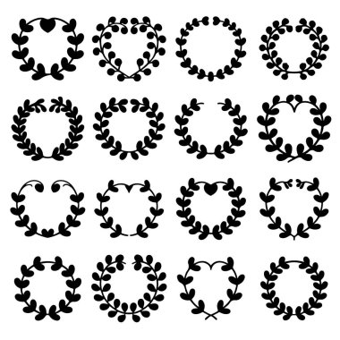 Çiçekli çelenk seti klasik tarzda. Dekorasyon için tasarım ögesi. Vektör illüstrasyonu