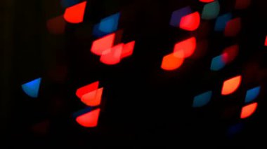 Koyu arkaplanda yanıp sönen ışıklar