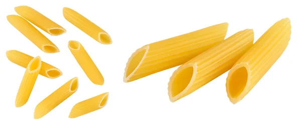 Rauwe Italiaanse Penne Rigate Pasta Geïsoleerd Witte Achtergrond Bovenaanzicht Met — Stockfoto