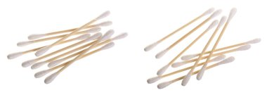 Beyaz arka plan makro üstten görünüm üzerinde izole pamuk kulak sopa. Düz yatıyordu.