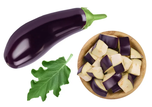 Eggplant Eller Aubergine Tärnad Isolerad Vit Bakgrund Med Fullt Skärpedjup — Stockfoto