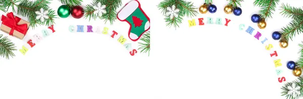 Köknar Dallarından Yapılmış Çerçevedeki Mutlu Noel Yazıları Beyaz Arka Planda — Stok fotoğraf