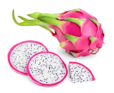 Olgun Dragon meyve, Pitaya ya da Pitahaya dilim beyaz arka plan üzerinde meyve sağlıklı kavramı izole.