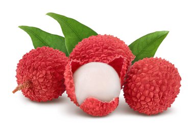 Liçi meyvesi beyaz arkaplanda tam derinlikte izole edilmiş..