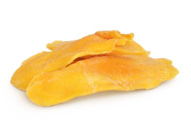 Kurumuş mango beyaz arkaplanda izole edilmiş..