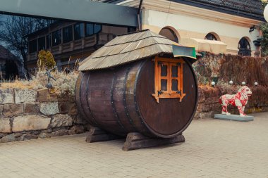 Klasik dekoratif fıçı tarihi Avrupa kenti sokağı ortaçağ estetiği Bar bölgesi kentsel kaldırım kenti yakınlarında