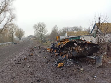 Rusya 'nın Doğu Avrupa' daki savaş sonrası Ukrayna 'daki zırhlı araç savaşını yok etti.