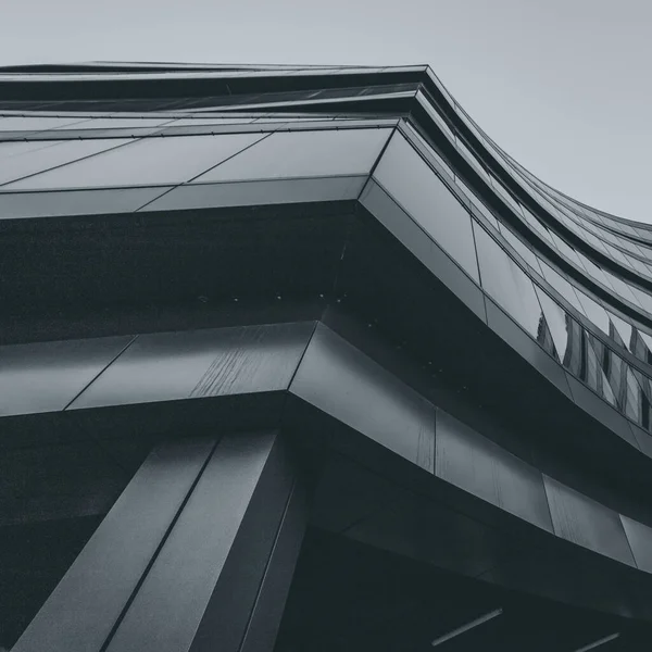 modern beton ve cam bina, modern mimari şehir