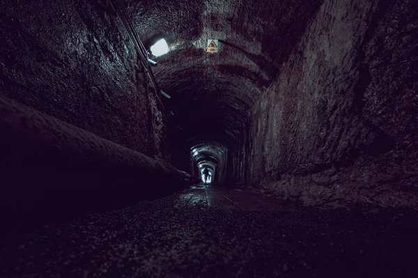 Eski Madendeki Yeraltı Tüneli — Stok fotoğraf
