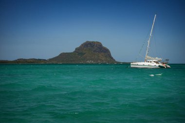 Morne Brabant 'ın Hint Okyanusu' ndaki Mauritius manzarası