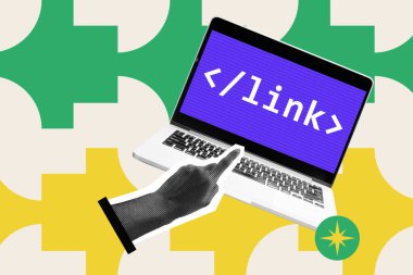 Ekranda bağlantı etiketi ve işaret eden el kolajı olan dizüstü bilgisayar. İnternet navigasyon, bağlantı ve dijital ortamda etkileşim. Ön uç kodlama sembolü. Profesyonel web geliştirici işi.