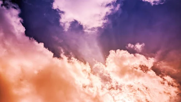 Olhando Diretamente Para Céu Padrão Nuvens Finas Com Céu Azul — Fotografia de Stock