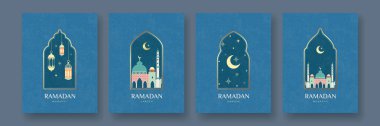 Ramazan Kareem ve Mübarek tebrik kartı seti. Cami, fener, pencere, kemer, ay ve yıldızlar. Modern vektör illüstrasyonu