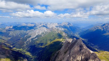 Avusturya Dağ Alpleri Manzarası Yukarıdan Görünüm