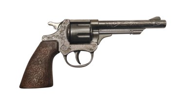 Kalıplı kabzalı klasik kovboy tabancası beyaz arka planda izole edilmiştir. Ateşli klasik silah..