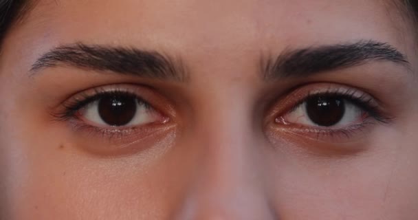Blinking Woman Dark Brown Eyes Closeup Close Open — Stock Video